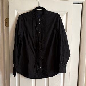 GAP Black Women’s Pintuck Button-Up Blouse. Rhinestone buttons